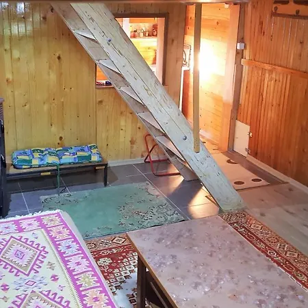 بيت خشبي Koliba 