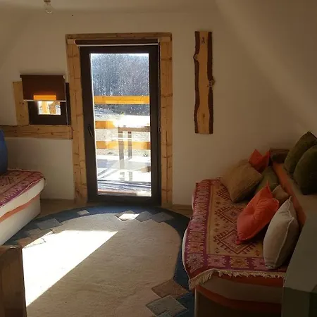 بيت خشبي Koliba 